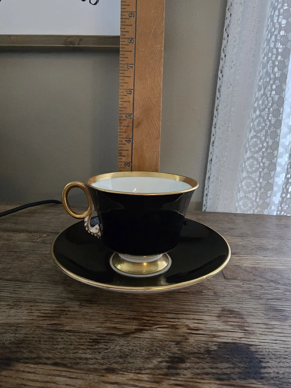 Adderley vintage elegant